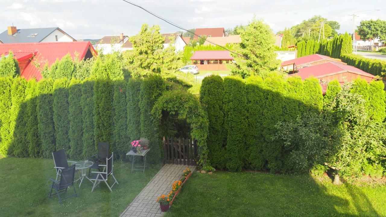 Pokoje Zabi Staw Mikołajki Exteriör bild