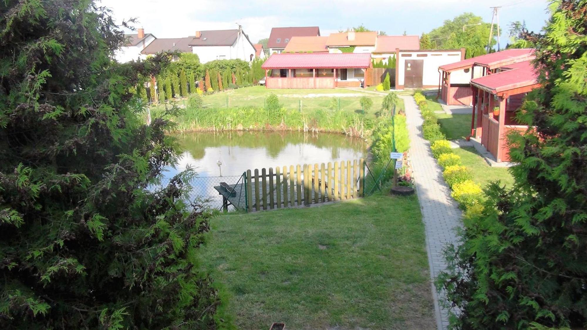 Pokoje Zabi Staw Mikołajki Exteriör bild